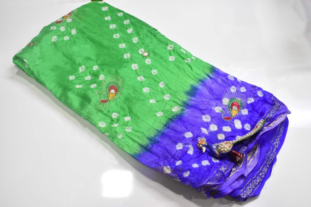 Bandhani Saree in Green body color and Blue Border