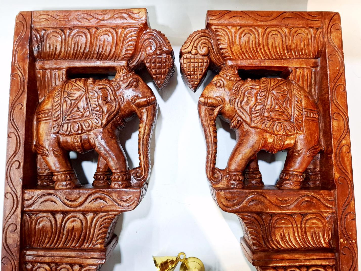 Wooden Elephant wall bracket
