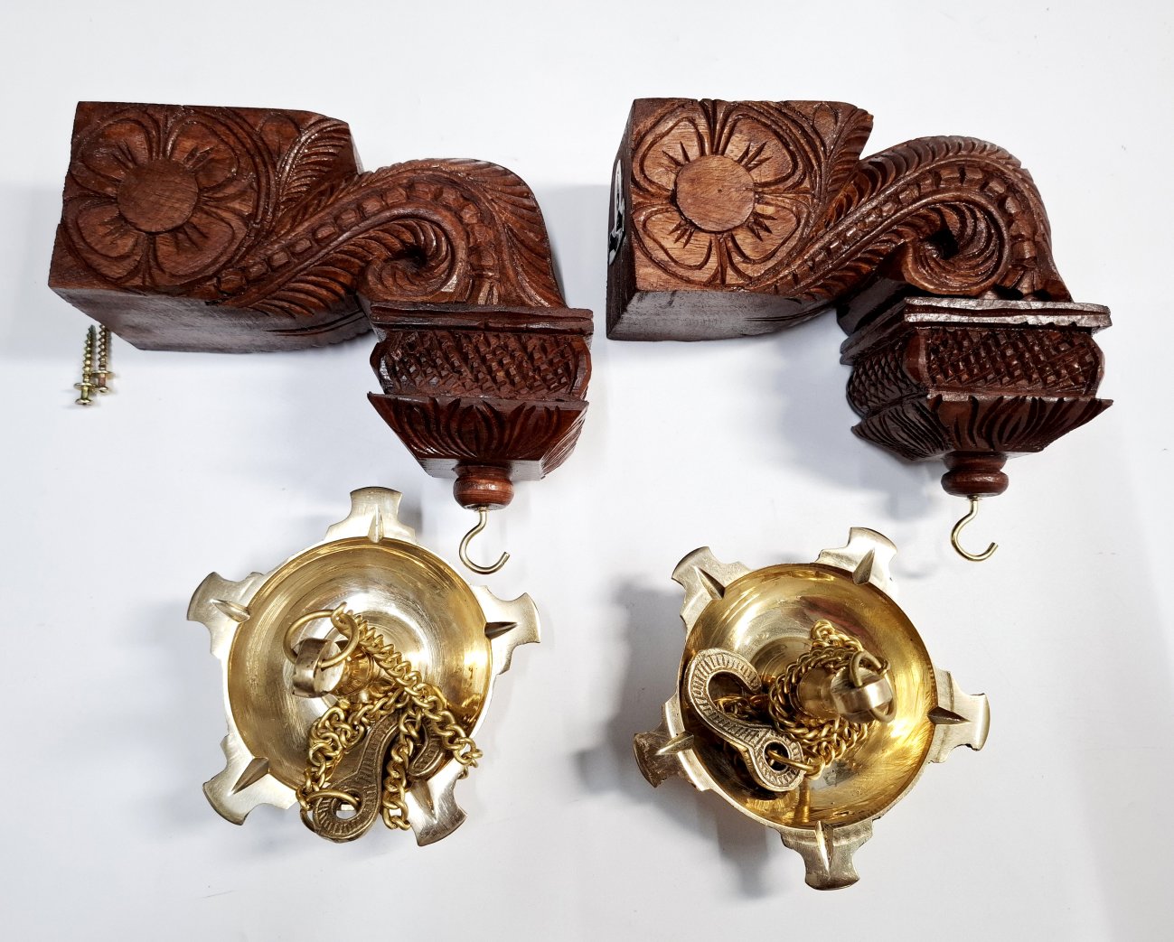 Bodhil Wooden Corbel Pair