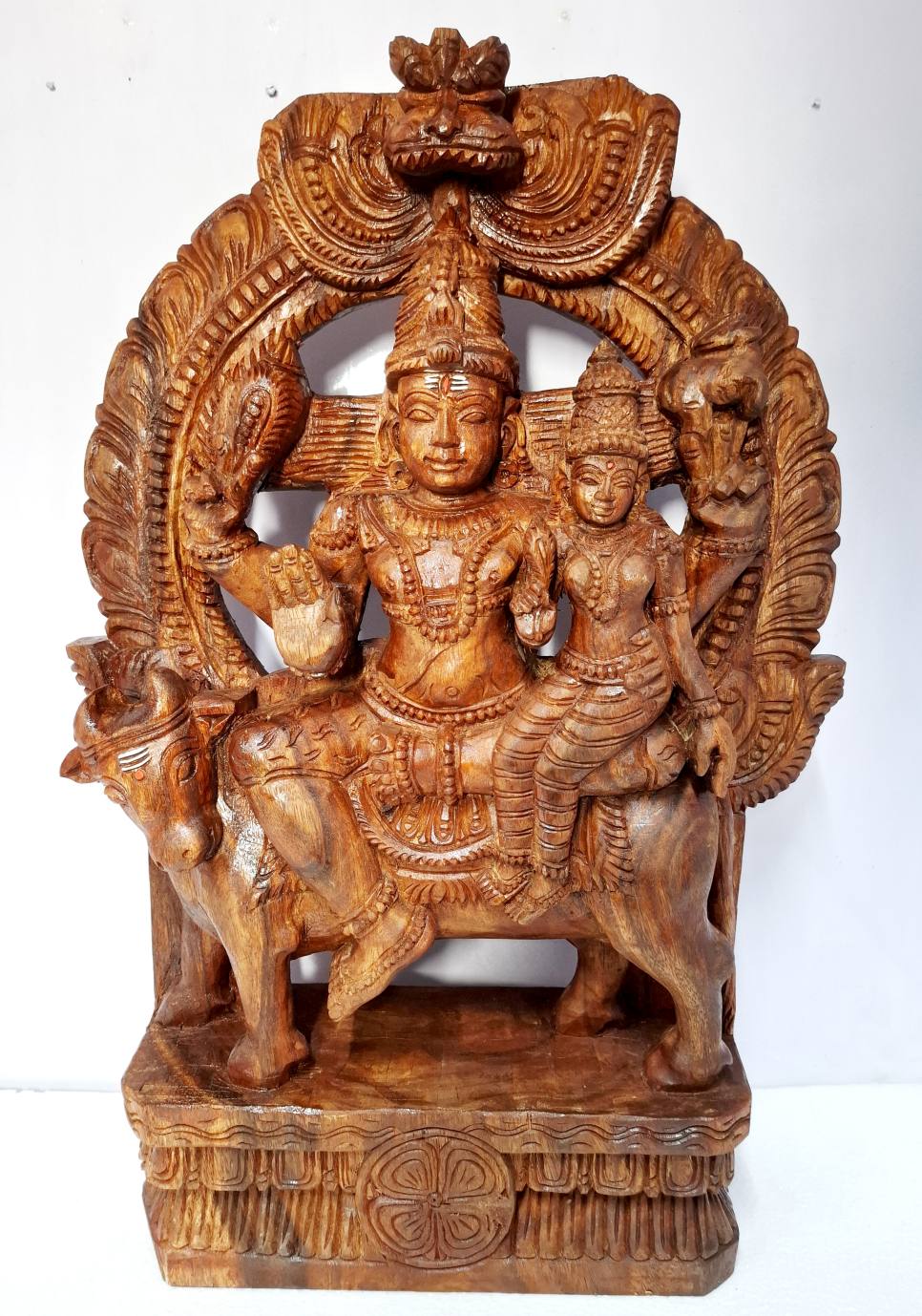 Hand-carved Wooden Shiva Parvathi Statue 26 Inches Antique Brown Finish – South Indian Traditional Sculpture by JLine Arts