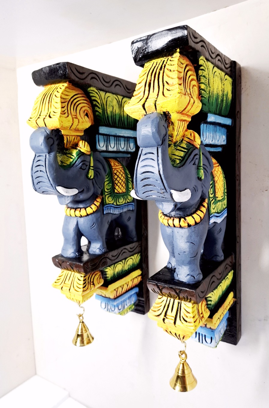 Wooden Elephant Wall Bracket Pair 18 Inch